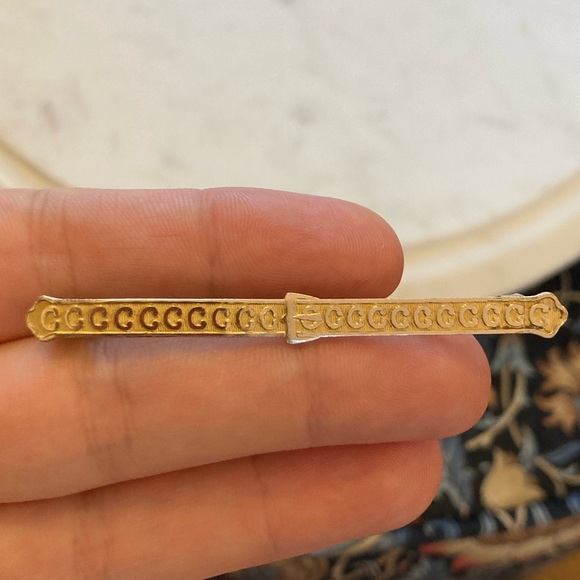 Antique Jewelry - Antique Victorian Belt Buckle Motif Brooch w/C-Clasp